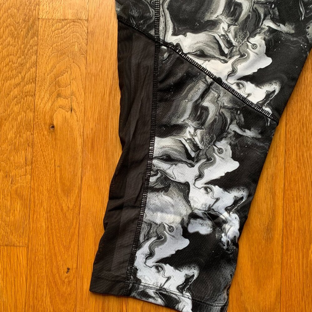 Avia Capris Black Tie Dye Leggings Womens XL - Picture 9 of 10